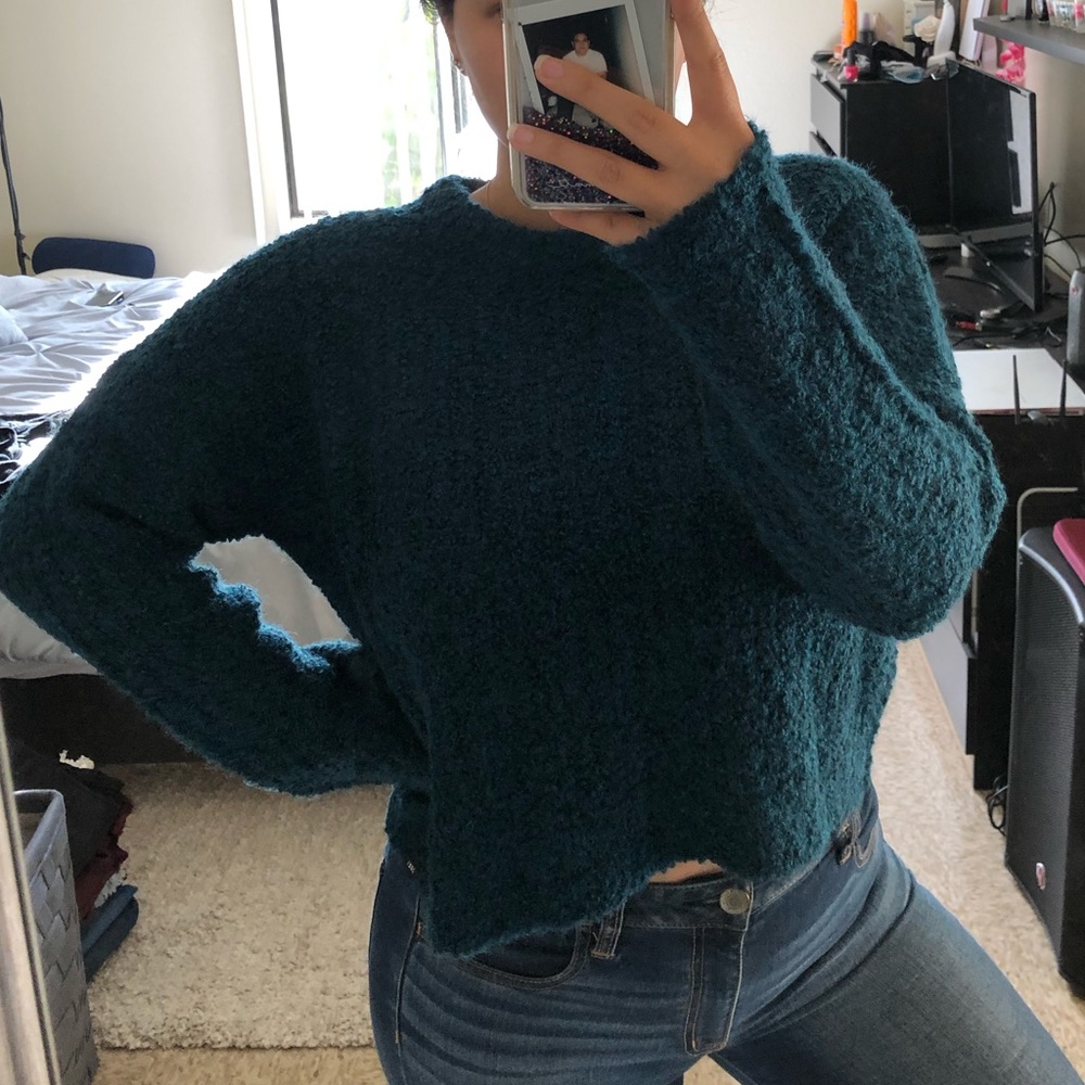 NWT Obey Cropped Sweater